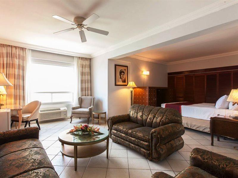 Ramada By Wyndham Princess Belize City Luaran gambar