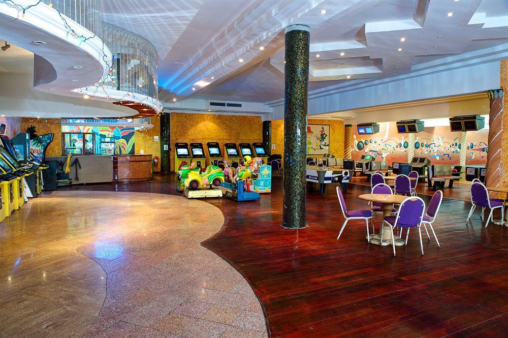 Ramada By Wyndham Princess Belize City Hotel Restoran gambar