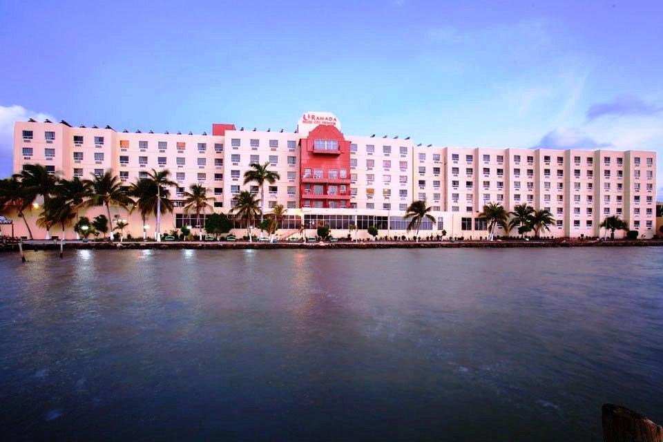 Ramada By Wyndham Princess Belize City Hotel Luaran gambar